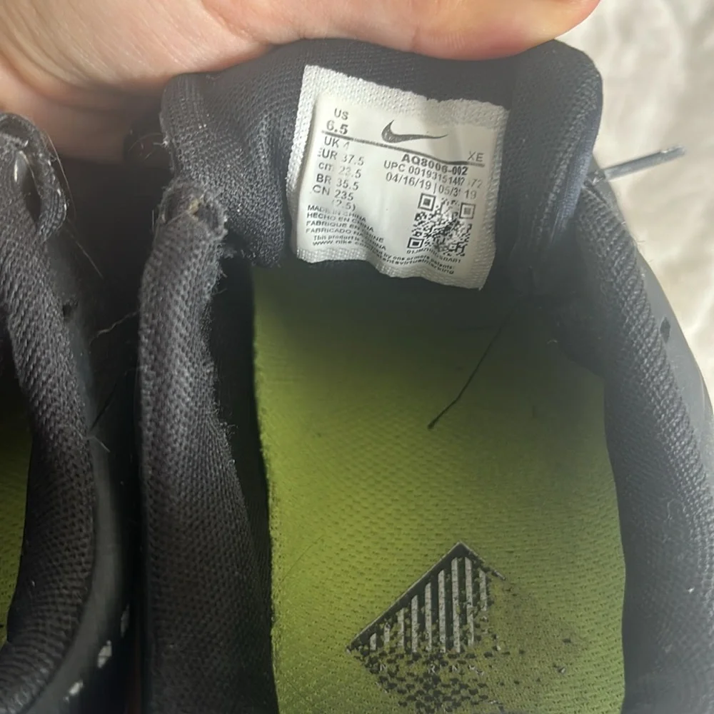 Nike Running Shoes - Picture 4 of 4
